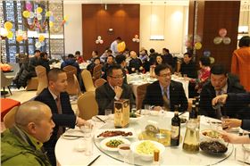 年会聚餐1